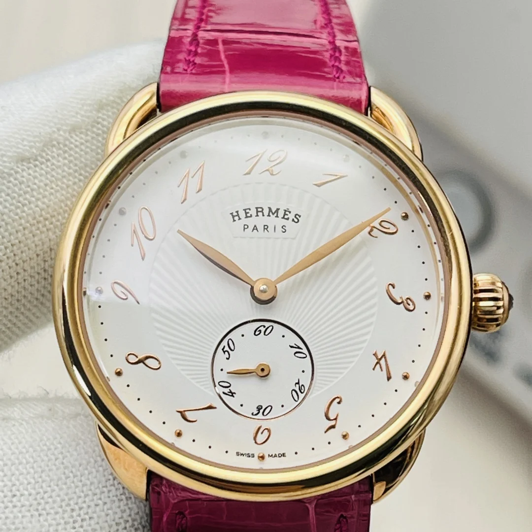 Hermès Arceau — photographed off the sweep