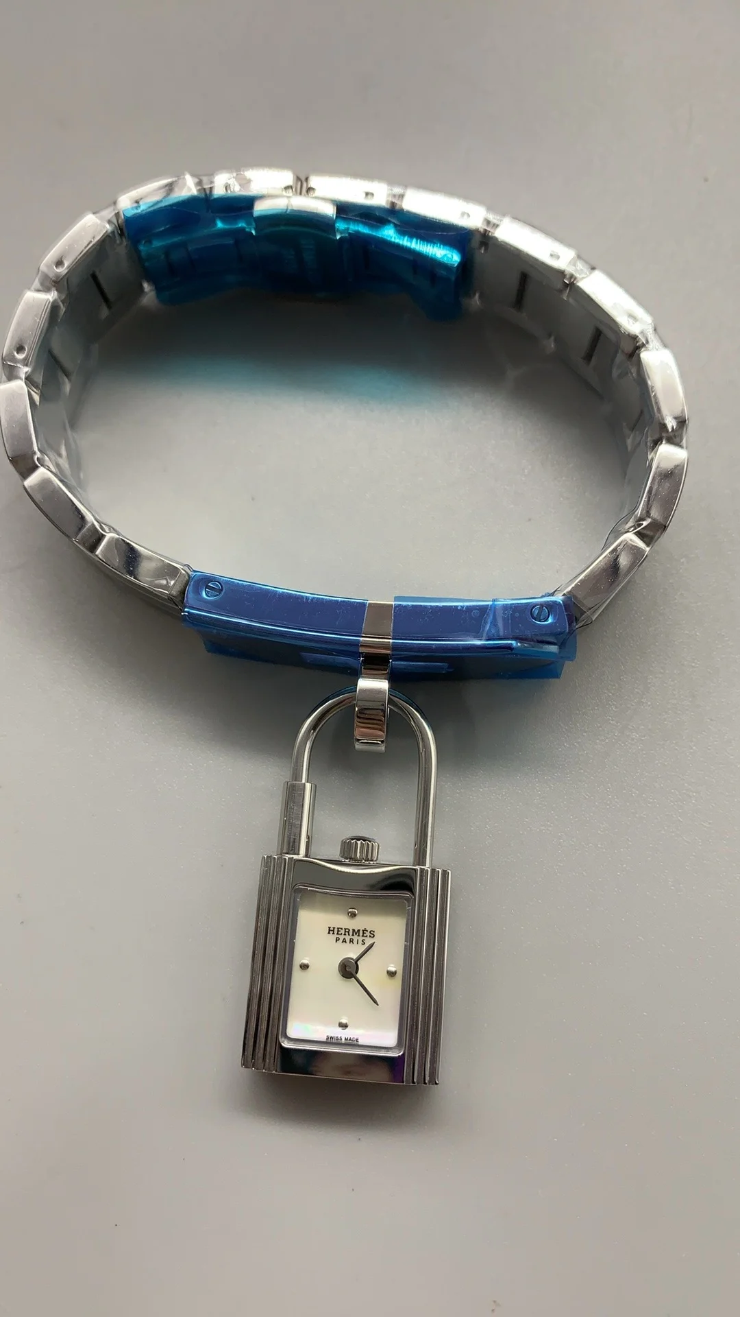 Hermès Hermes, locked