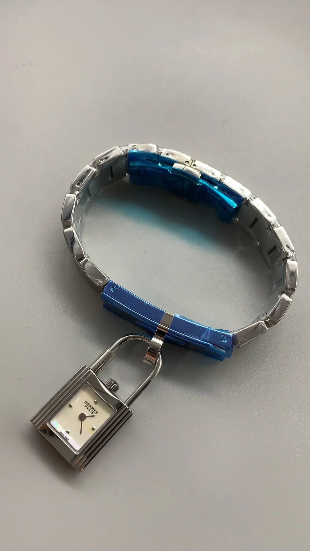 Hermès Hermes, locked — photographed off the sweep