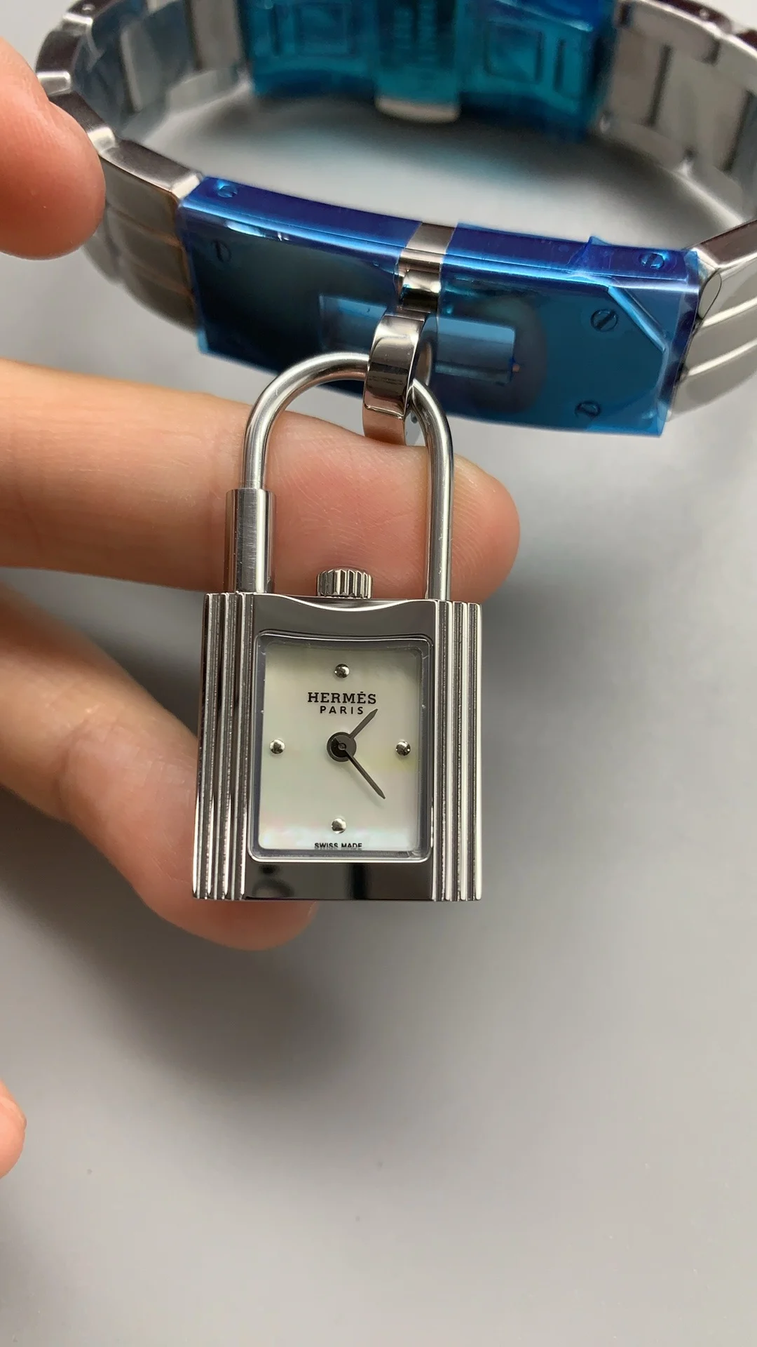 Hermès Hermes, locked — photographed off the sweep