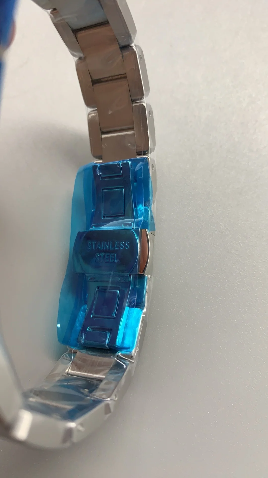 Hermès Hermes, locked — photographed off the sweep