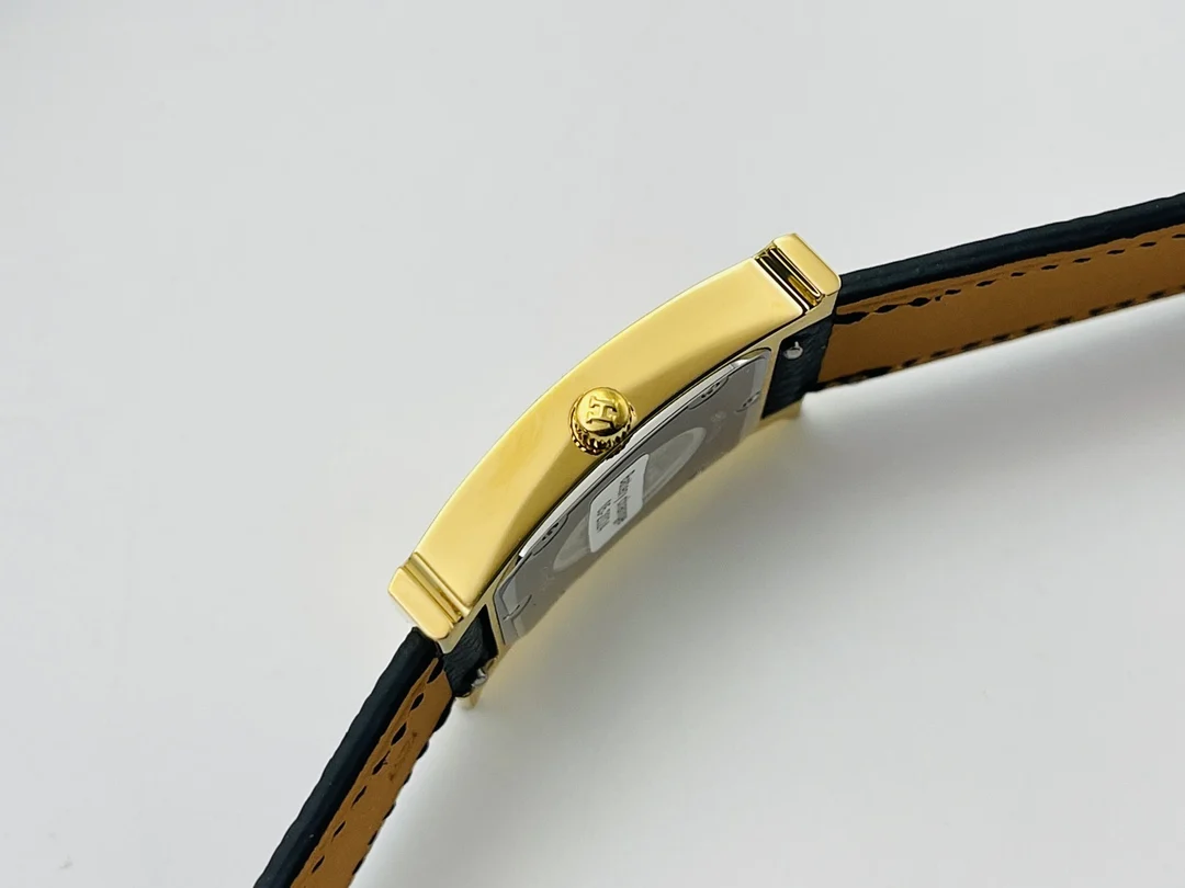 Hermès Steel — photographed off the sweep