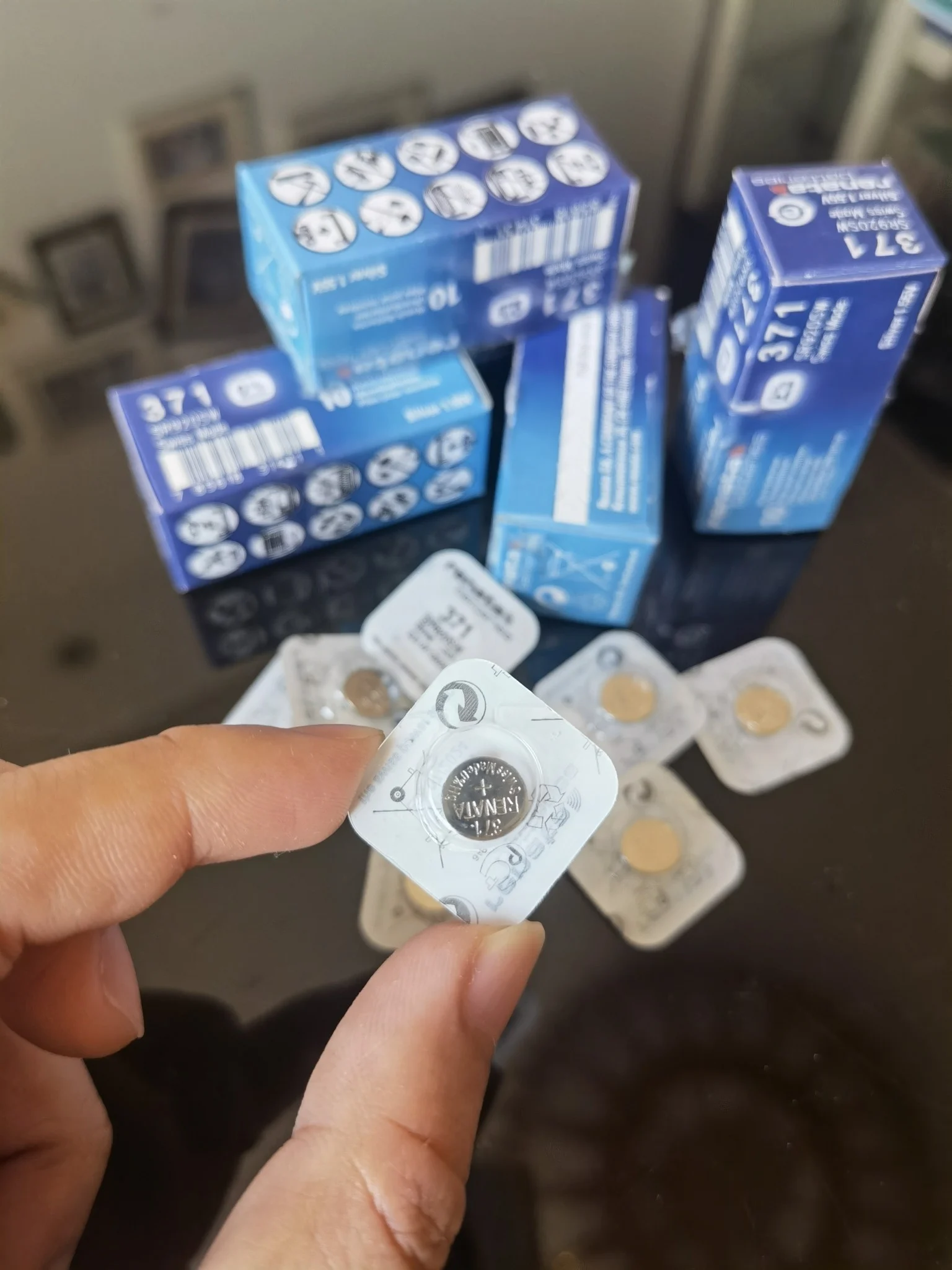 High-quality product! Genuine Swiss Movement parts! Comes — photographed off the sweep