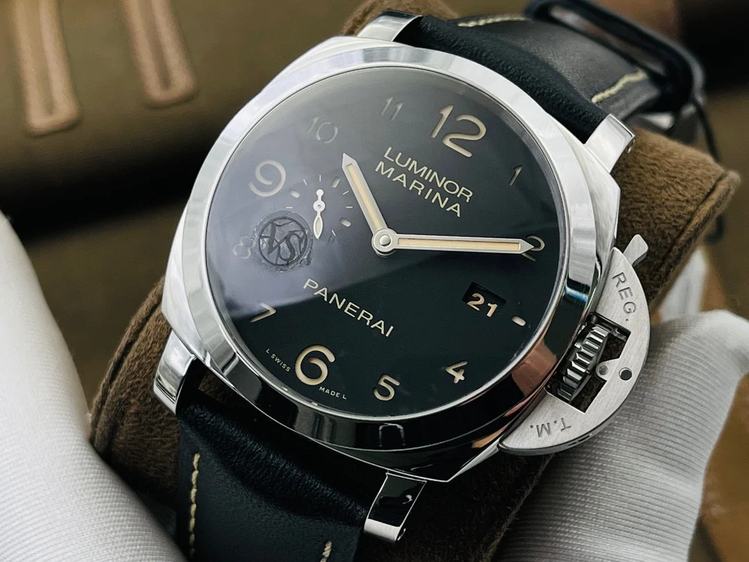 highly recommended VS359 Panerai V2 upgraded version — photographed off the sweep