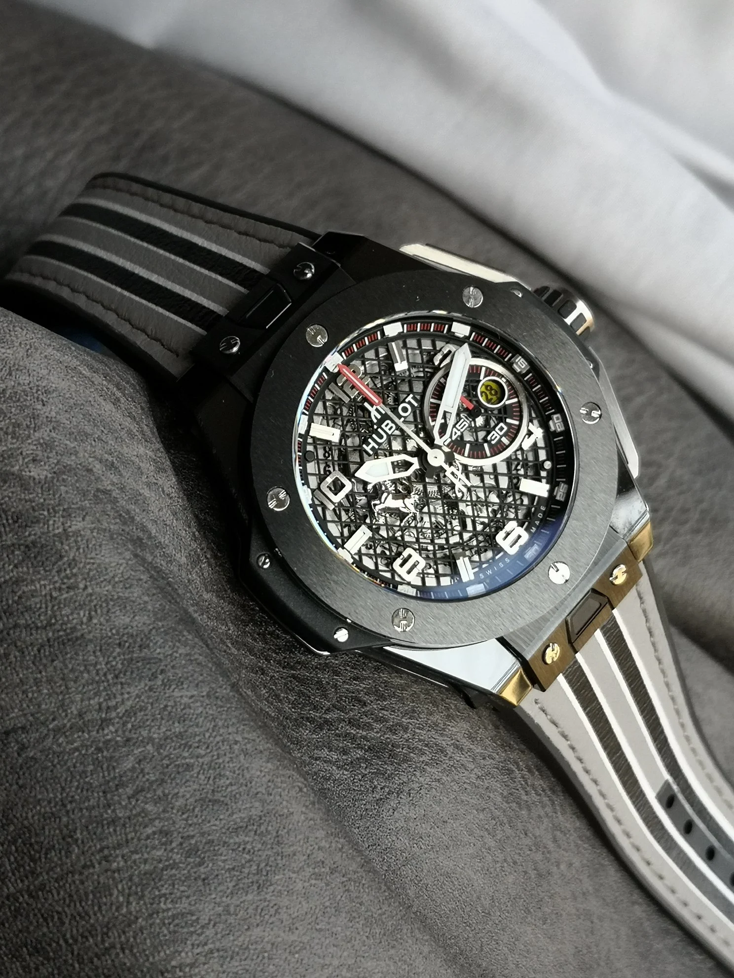 Hublot Big Bang 401.FX.1123.VR — photographed off the sweep
