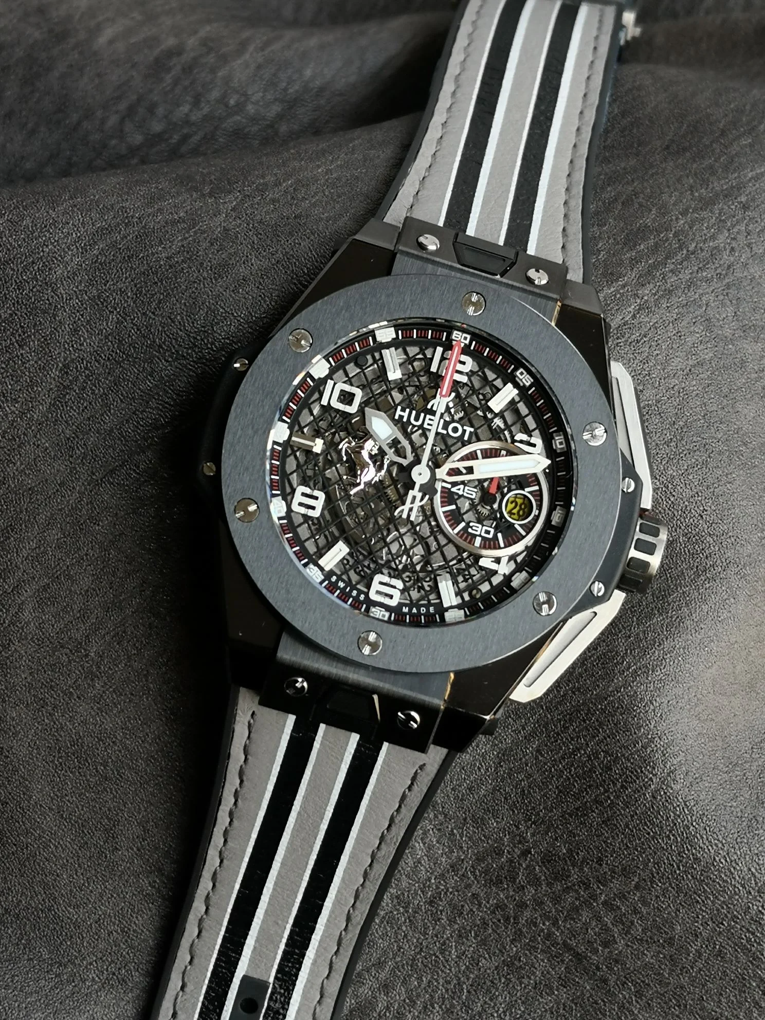 Hublot Big Bang 401.FX.1123.VR — photographed off the sweep