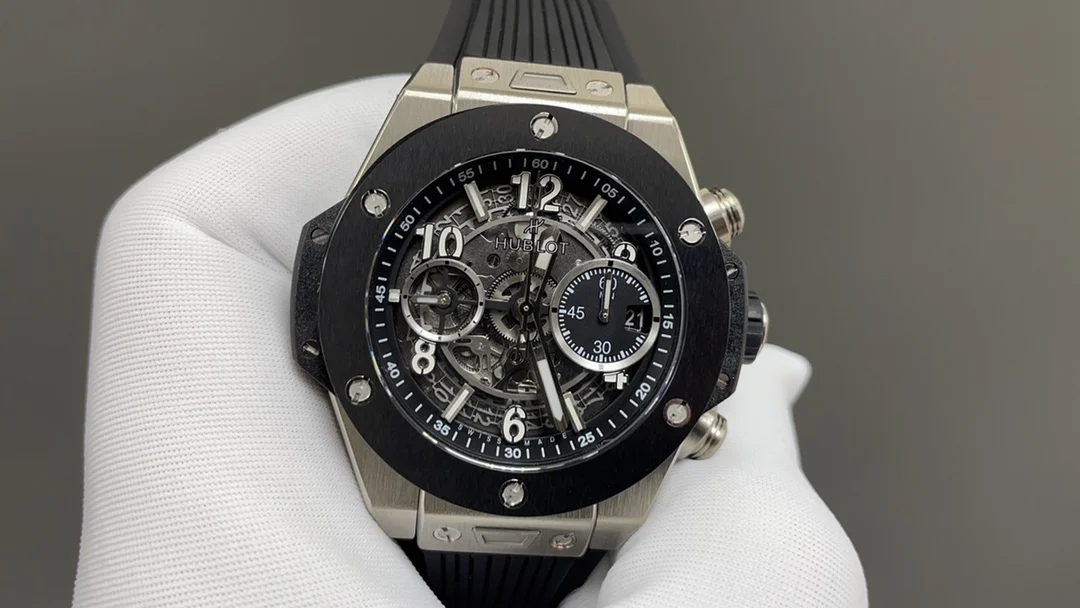 Hublot Big Bang 42mm — photographed off the sweep