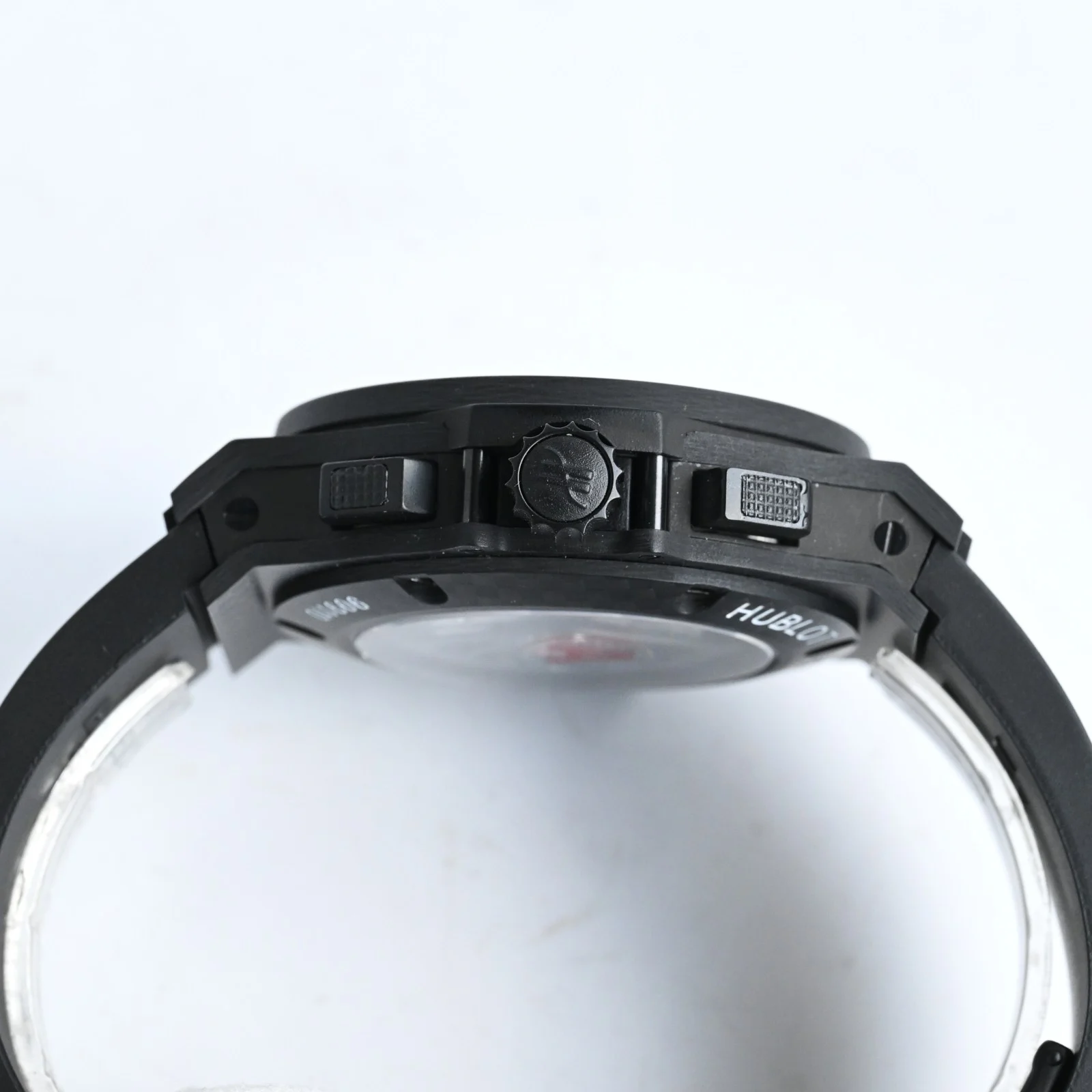 Hublot Big Bang Carbon 44mm — detail
