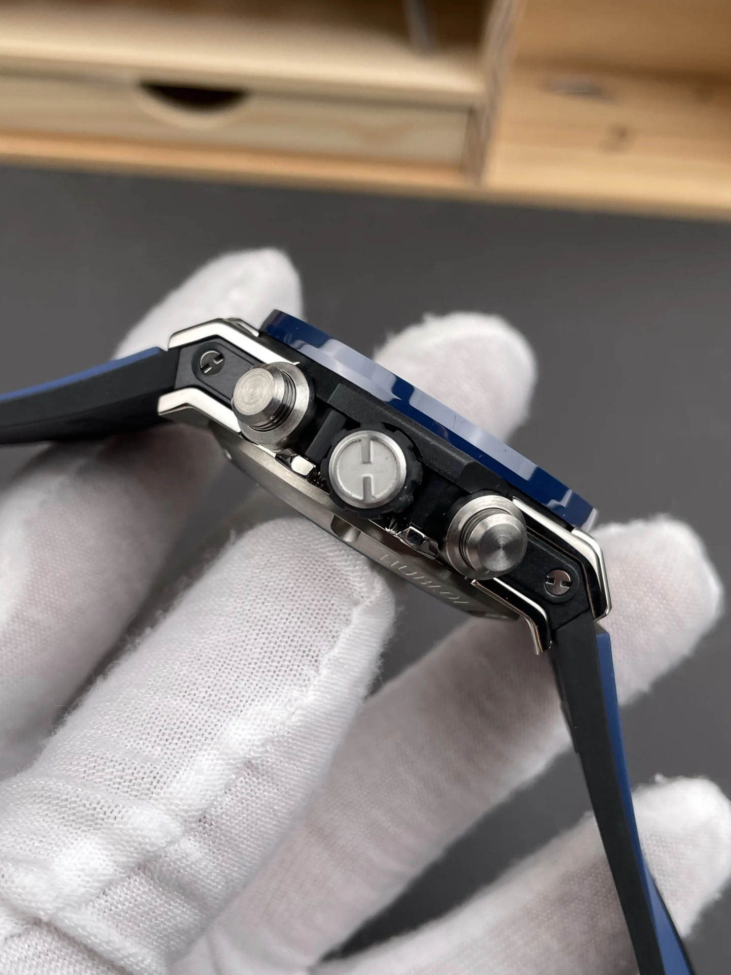 Hublot Big Bang Ceramic Blue Dial — photographed off the sweep