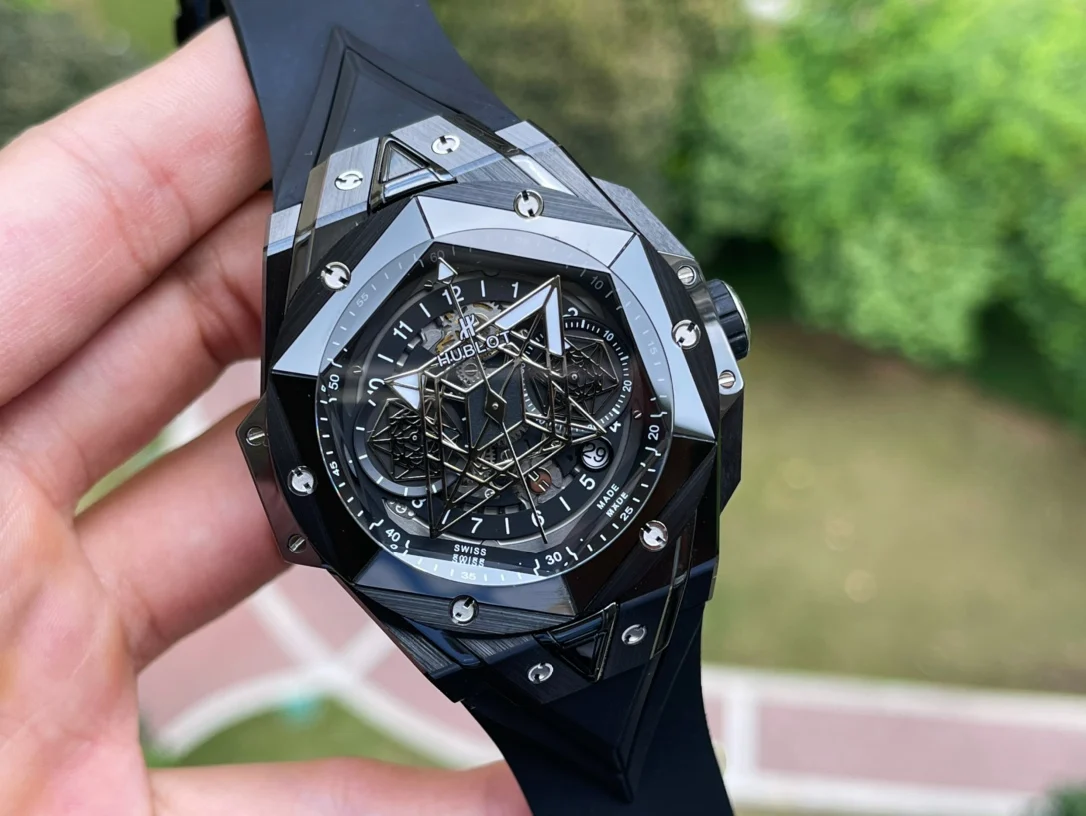 Hublot Big Bang Ceramic Diamond-Set — photographed off the sweep