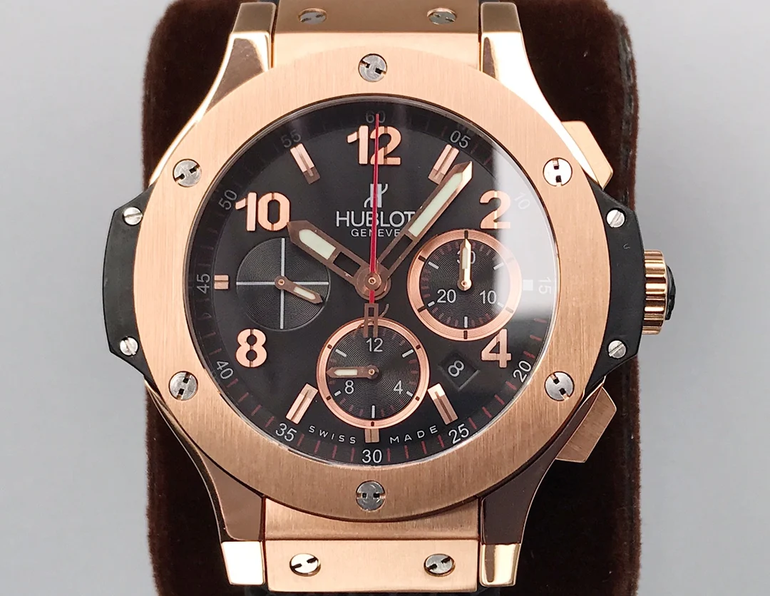 Hublot Big Bang Ceramic Diamond-Set 44mm — photographed off the sweep