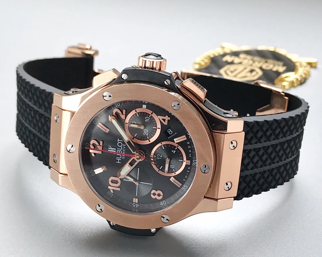 Hublot Big Bang Ceramic Diamond-Set 44mm — photographed off the sweep