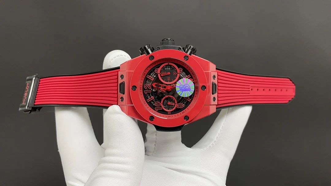Hublot Big Bang Ceramic Red Dial — photographed off the sweep