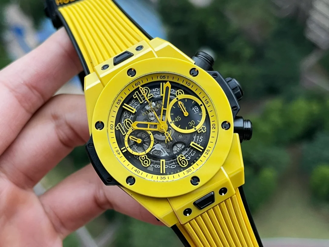 Hublot Big Bang Ceramic — photographed off the sweep