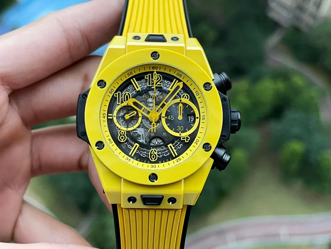 Hublot Big Bang Ceramic — photographed off the sweep