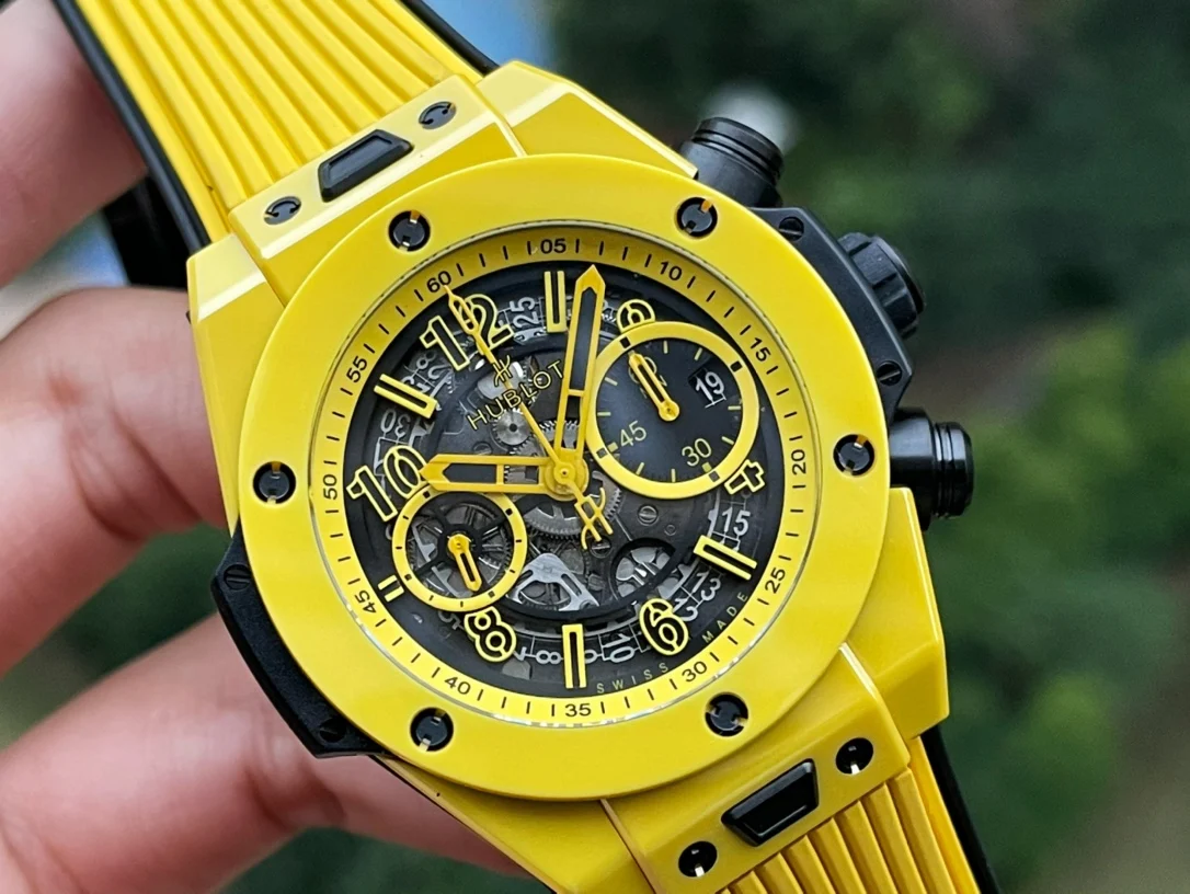 Hublot Big Bang Ceramic — photographed off the sweep