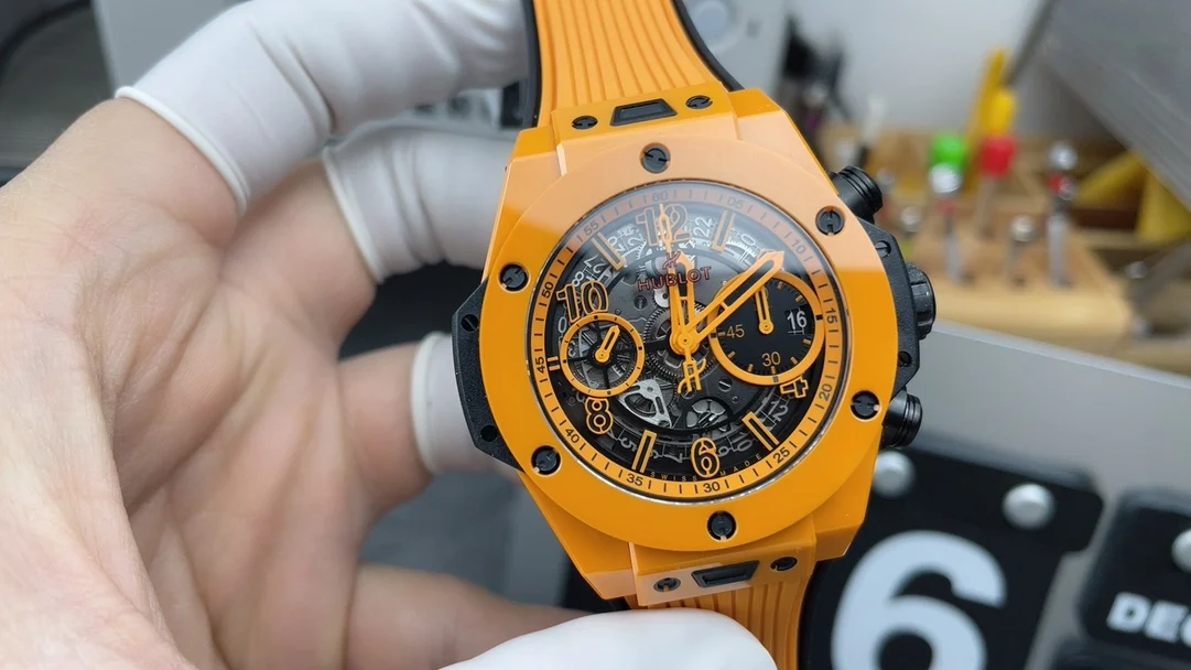 Hublot Big Bang Orange Dial — photographed off the sweep