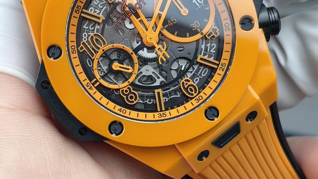 Hublot Big Bang Orange Dial — photographed off the sweep