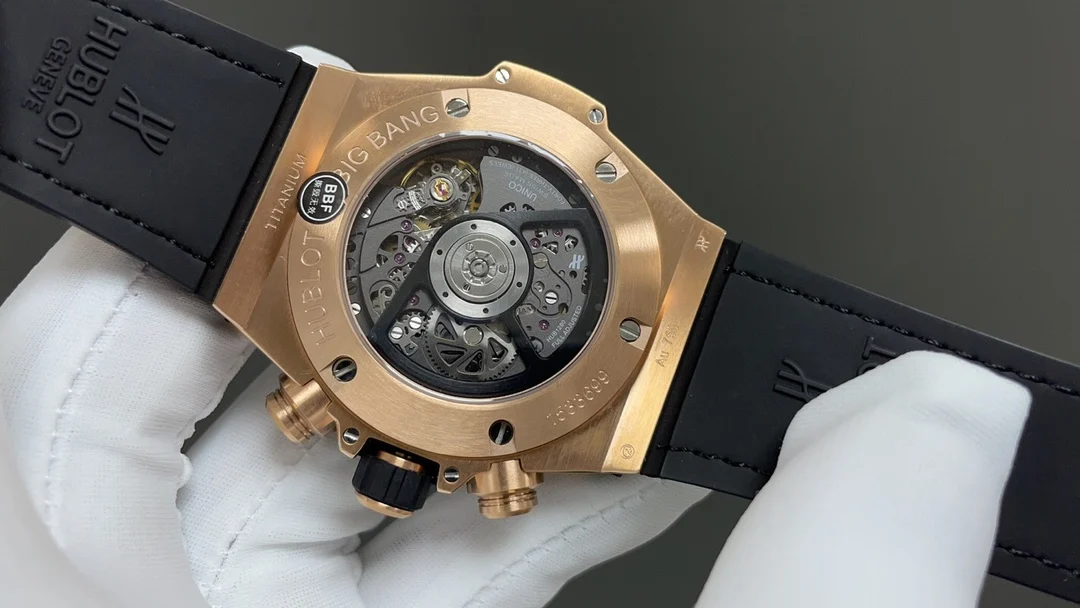 Hublot Big Bang Rainbow Diamond-Set — photographed off the sweep