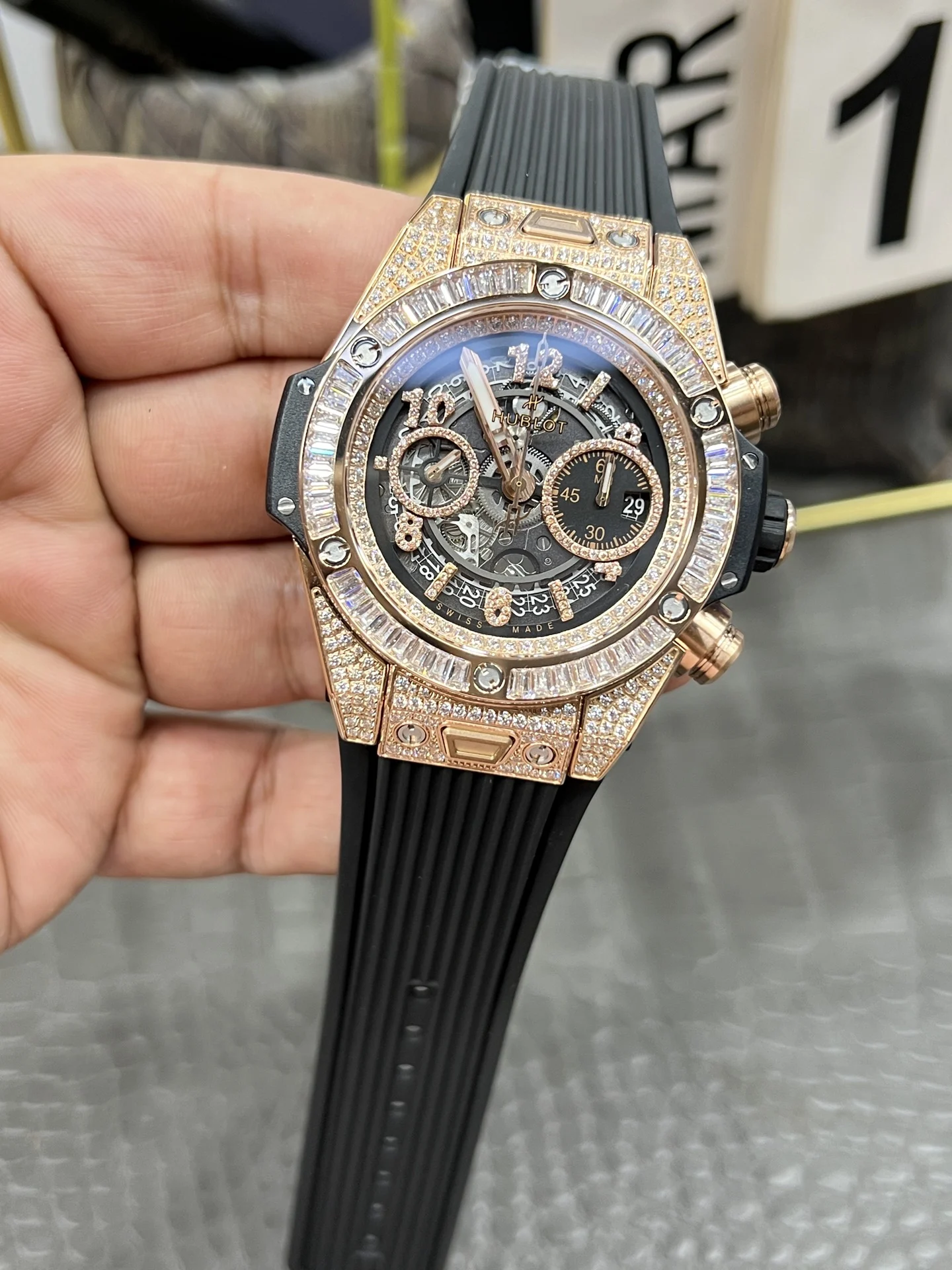 Hublot Big Bang Rose Gold — photographed off the sweep