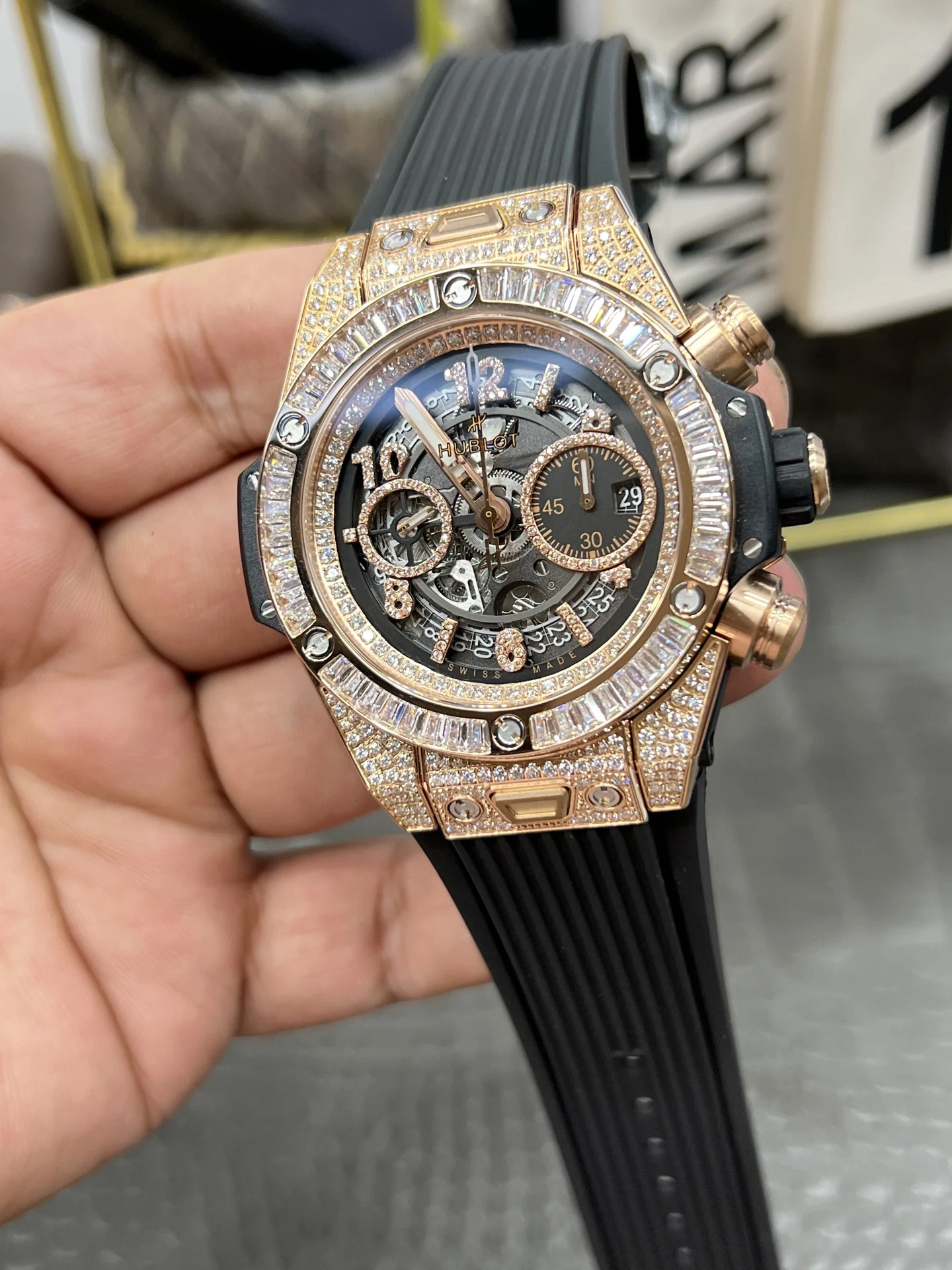 Hublot Big Bang Rose Gold — photographed off the sweep