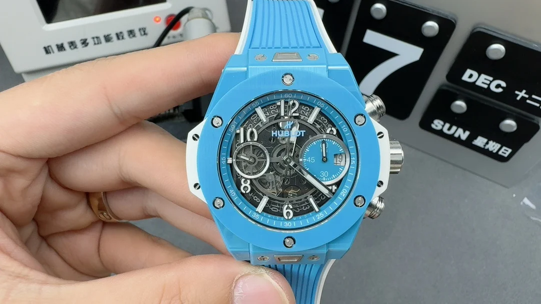 Hublot Big Bang Tiffany — photographed off the sweep