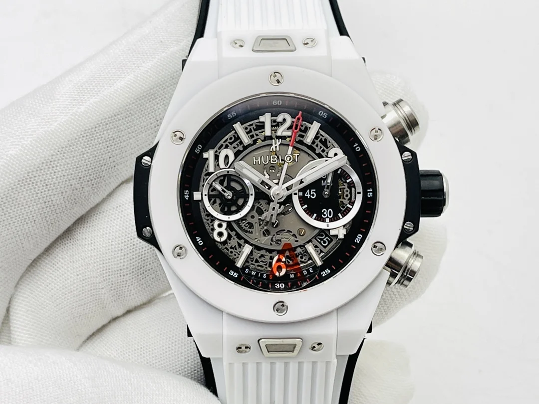 Hublot Big Bang Titanium 411.NM.1170.RX — photographed off the sweep