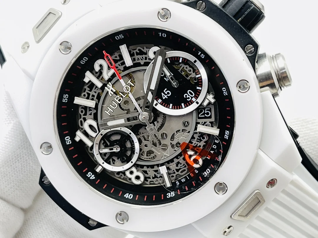 Hublot Big Bang Titanium 411.NM.1170.RX — photographed off the sweep