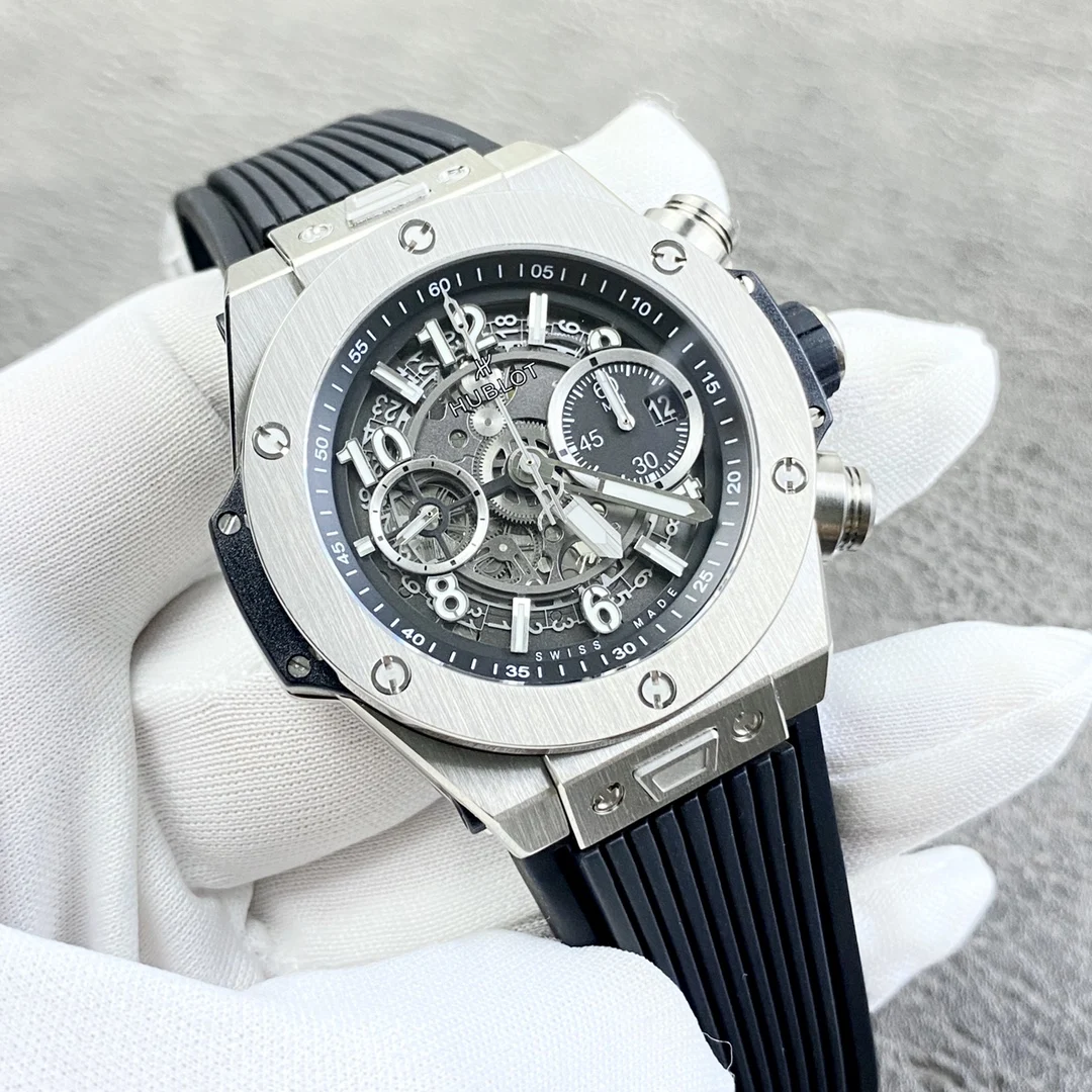 Hublot Big Bang Titanium 44mm — photographed off the sweep