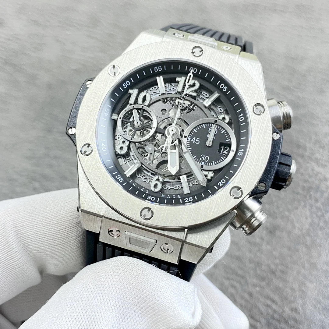 Hublot Big Bang Titanium 44mm — photographed off the sweep