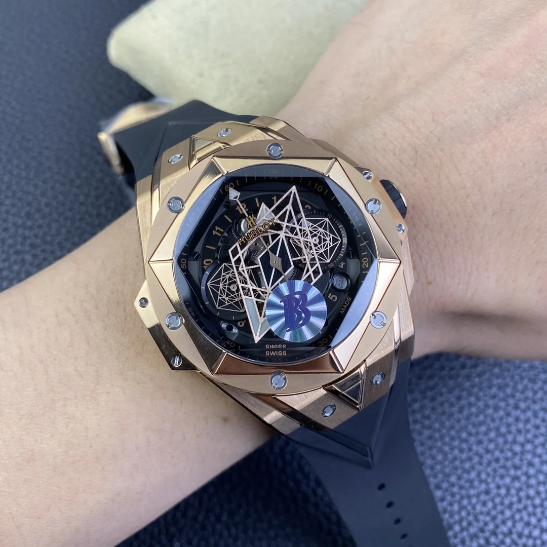 Hublot Big Bang Titanium 45mm — photographed off the sweep