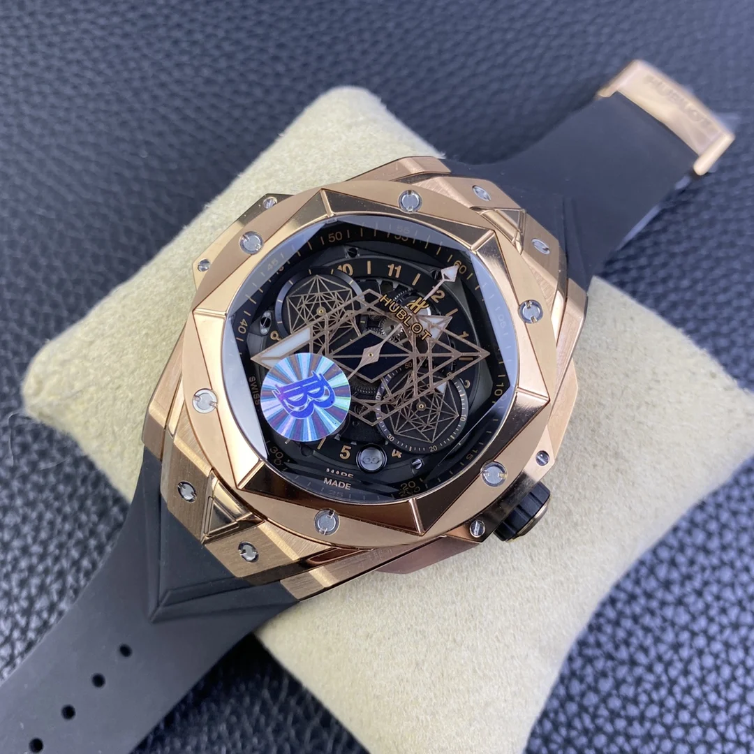 Hublot Big Bang Titanium 45mm — photographed off the sweep