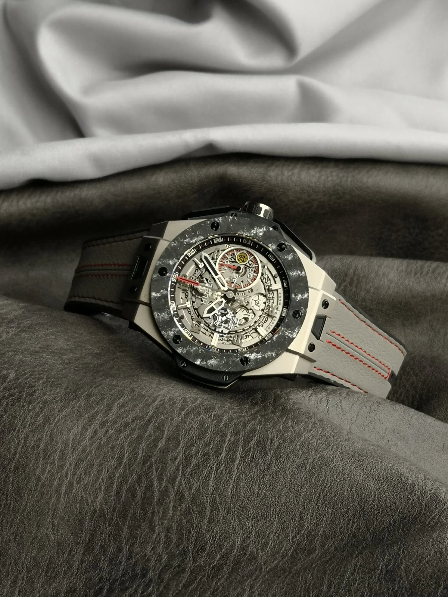 Hublot Big Bang Titanium Black Dial 401.NJ.0123.VR — photographed off the sweep