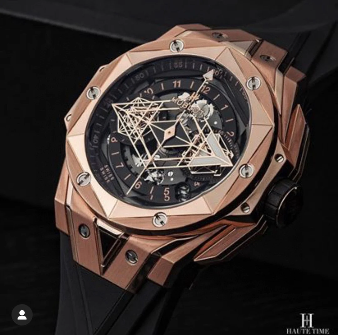 Hublot Big Bang Titanium Black Dial Diamond-Set 45mm — photographed off the sweep