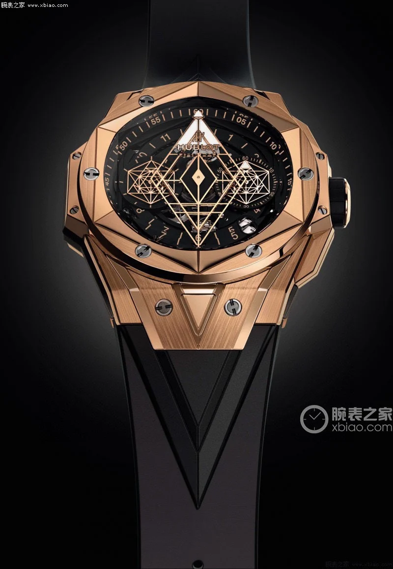 Hublot Big Bang Titanium Black Dial Diamond-Set 45mm — photographed off the sweep