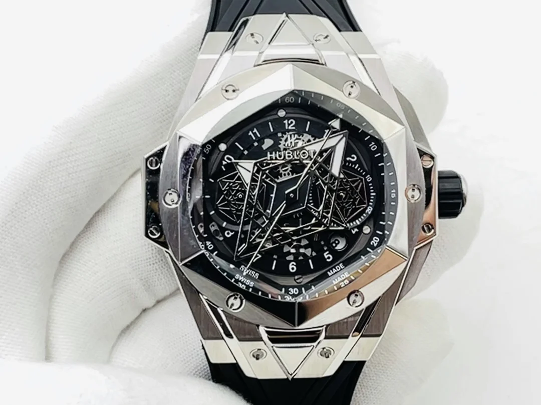 Hublot Big Bang Titanium Black Dial Diamond-Set 45mm