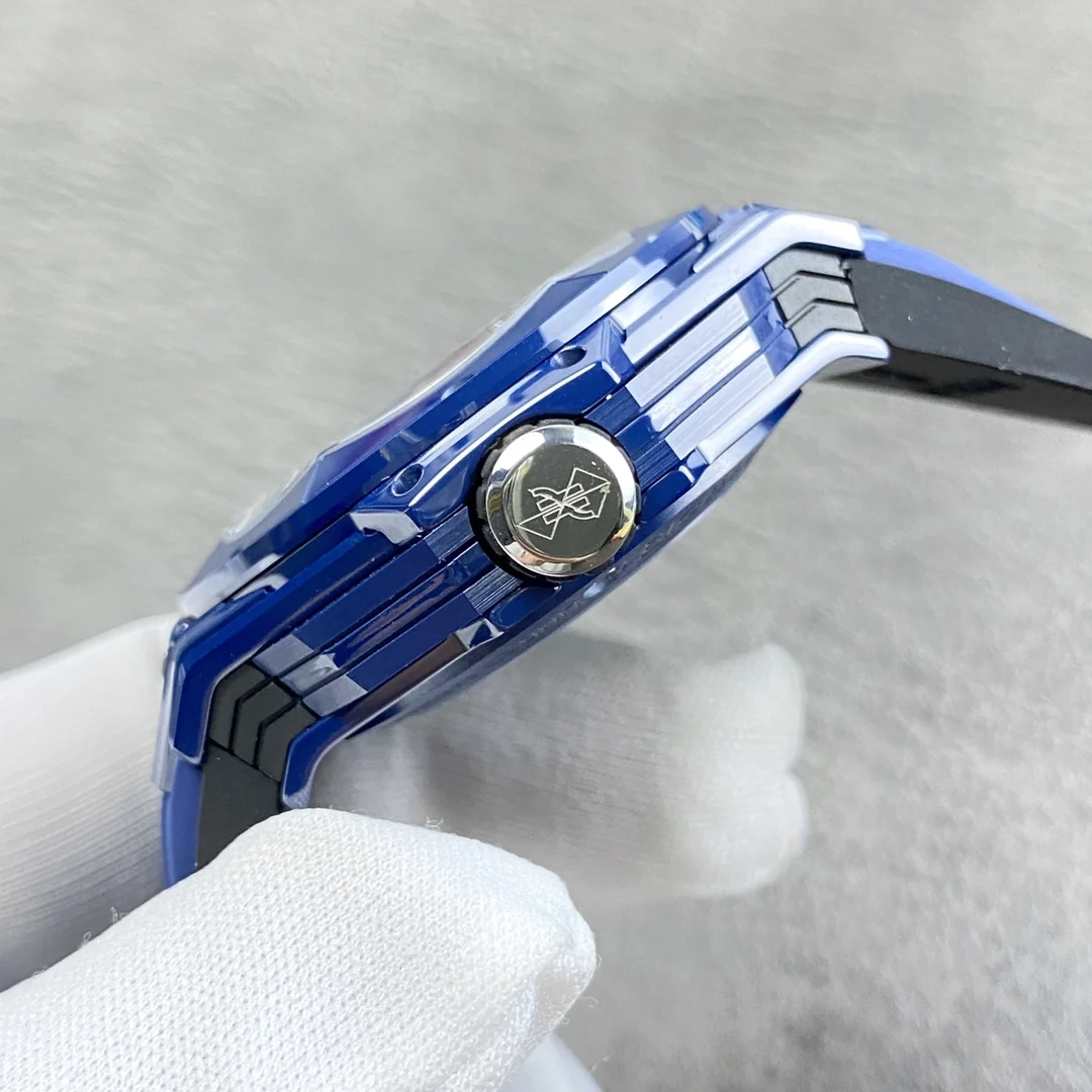 Hublot Big Bang Titanium Blue Dial 45mm — photographed off the sweep