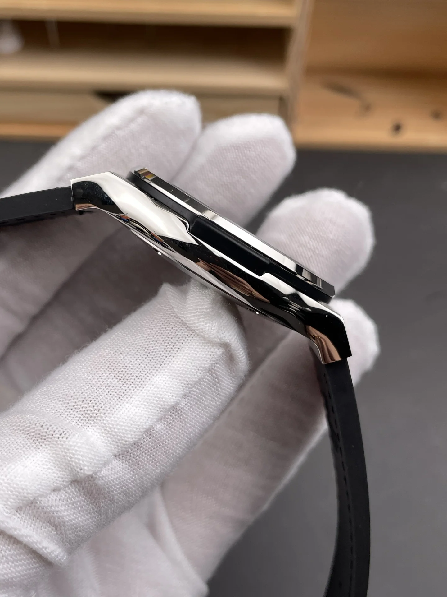 Hublot Black Dial 42mm — photographed off the sweep