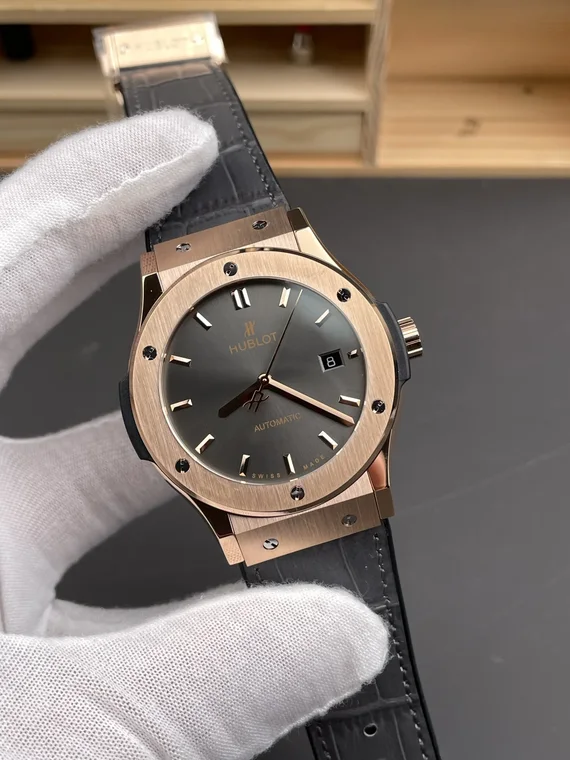 Hublot Classic Fusion Rose Gold