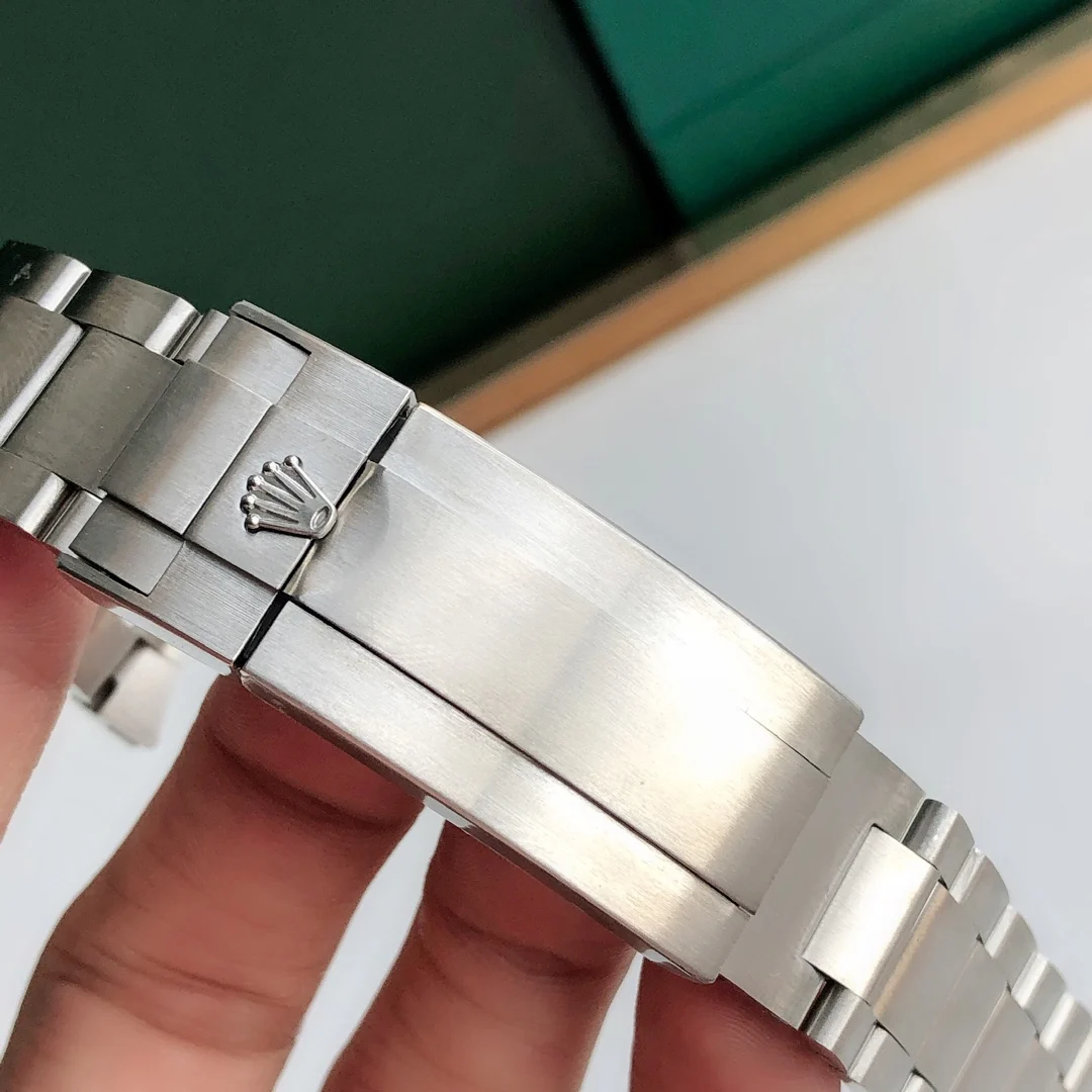 Imported 904 steel strand — photographed off the sweep