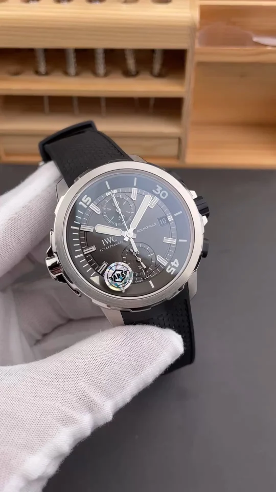IWC 44mm