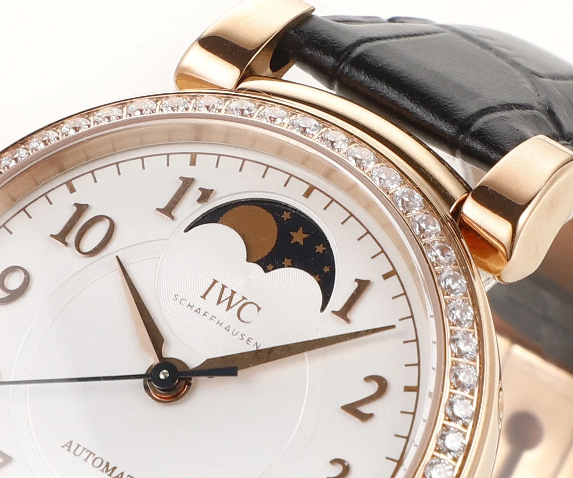 IWC Da Vinci Moon Phase IW459306 — photographed off the sweep