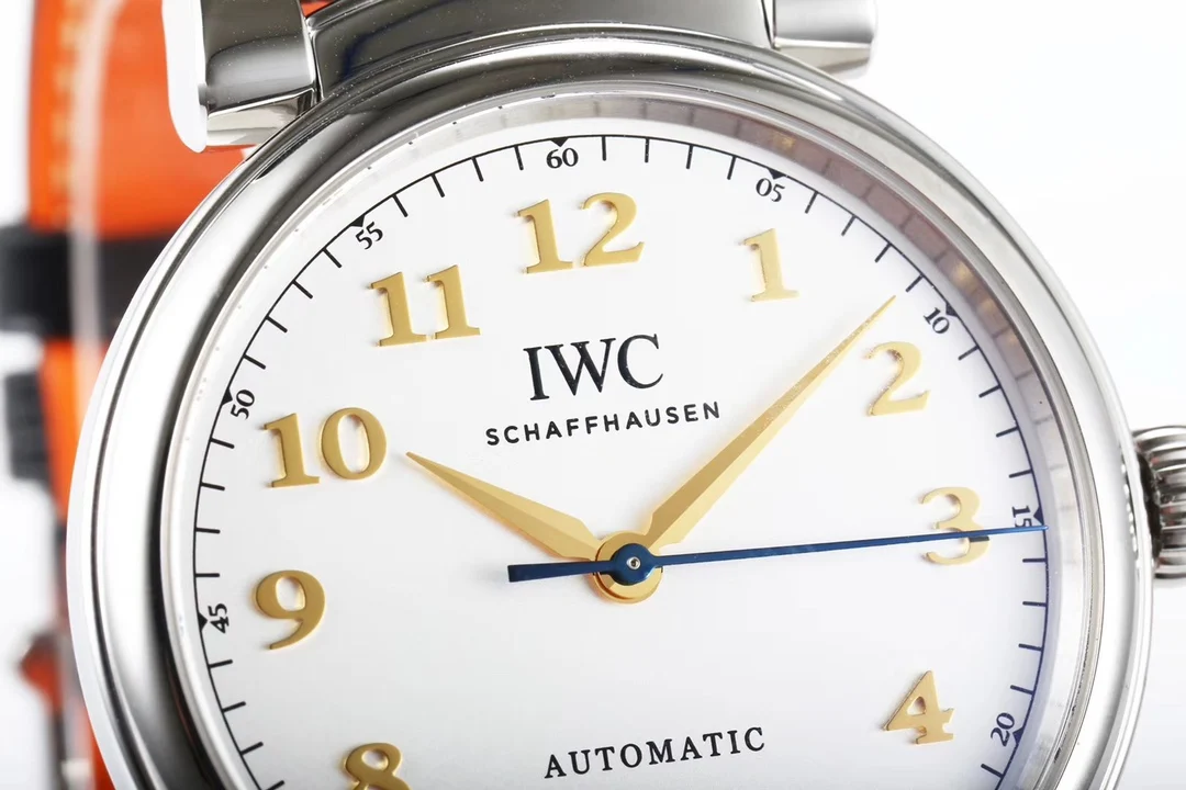 IWC Da Vinci Steel — photographed off the sweep