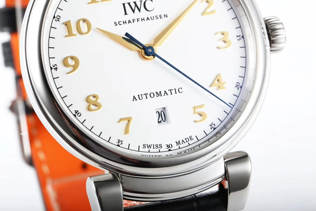 IWC Da Vinci Steel — photographed off the sweep