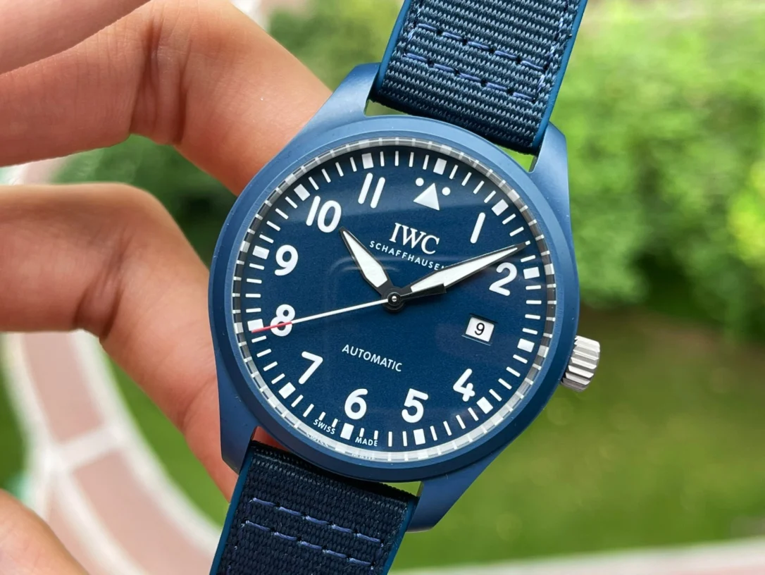 IWC IW328101 — photographed off the sweep