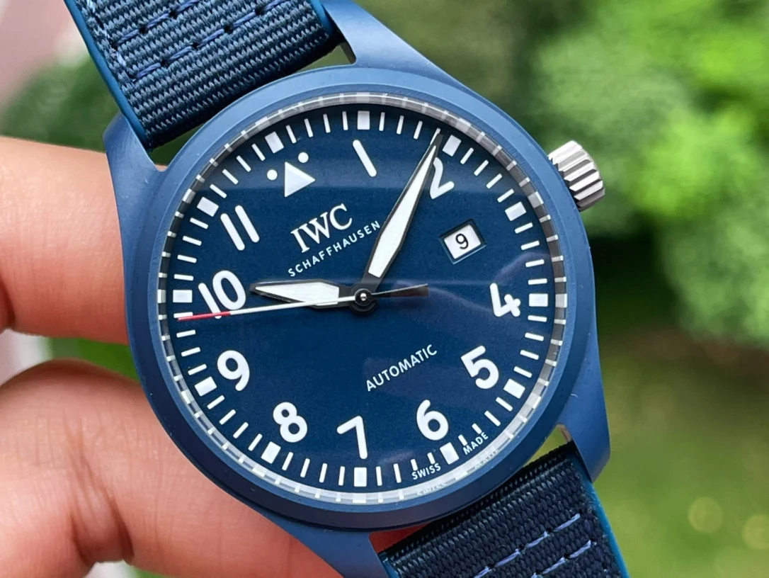 IWC IW328101 — photographed off the sweep