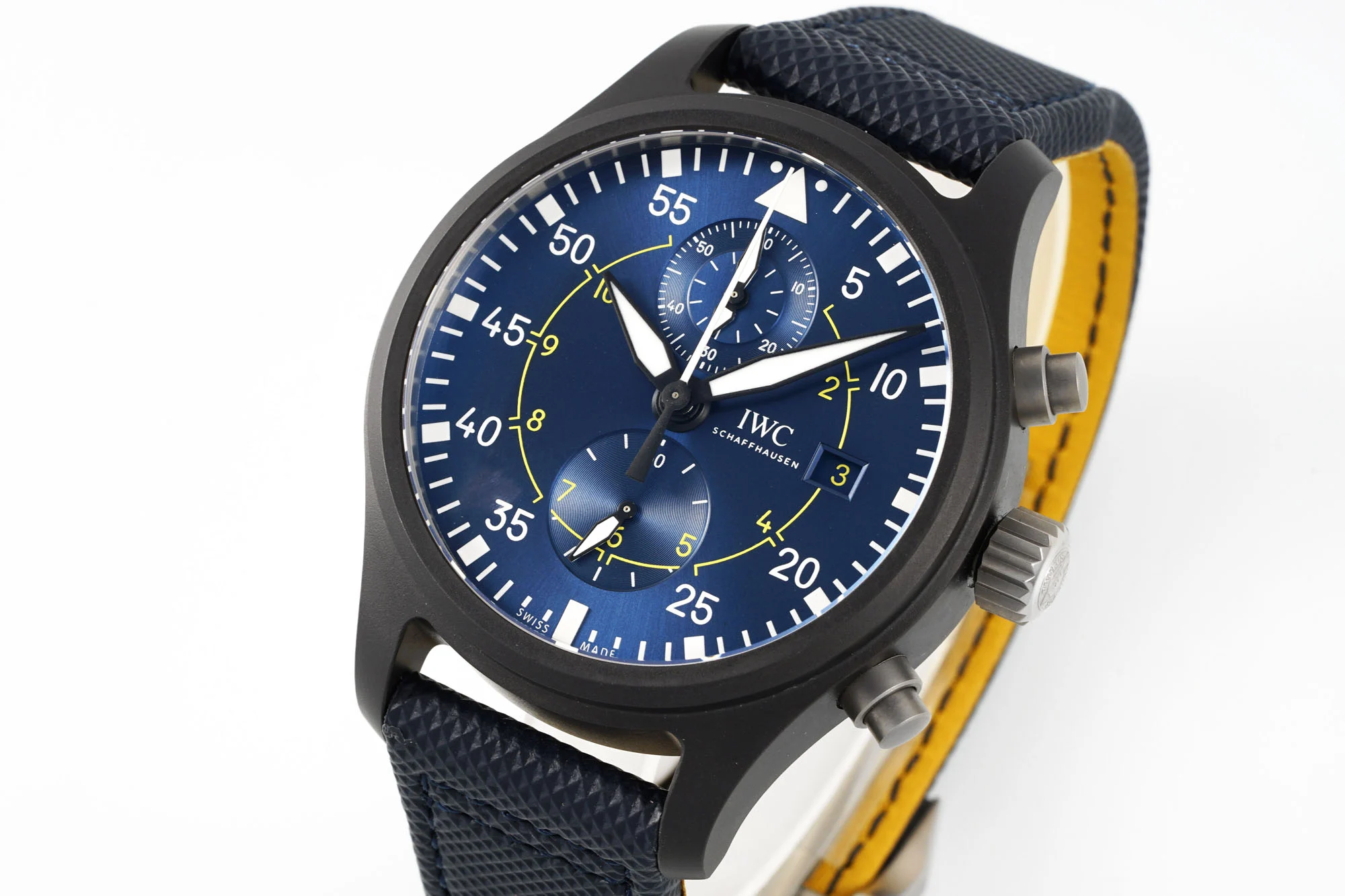 IWC Pilot Ceramic 44 × 15.5mm — detail