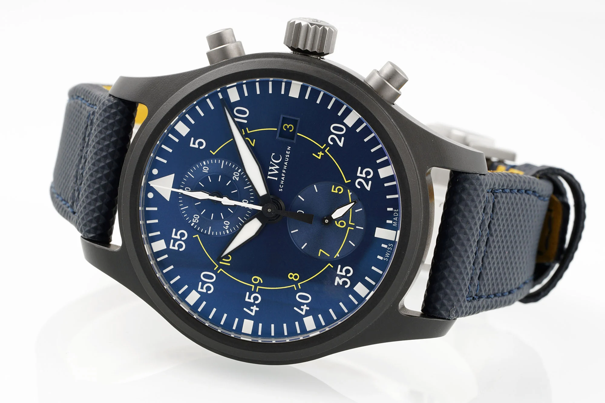 IWC Pilot Ceramic 44 × 15.5mm — detail