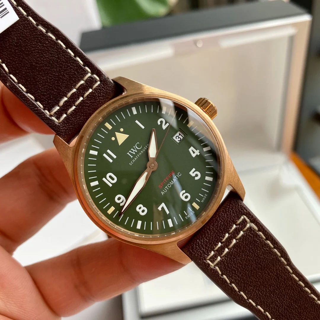 IWC Pilot IW326802 — photographed off the sweep