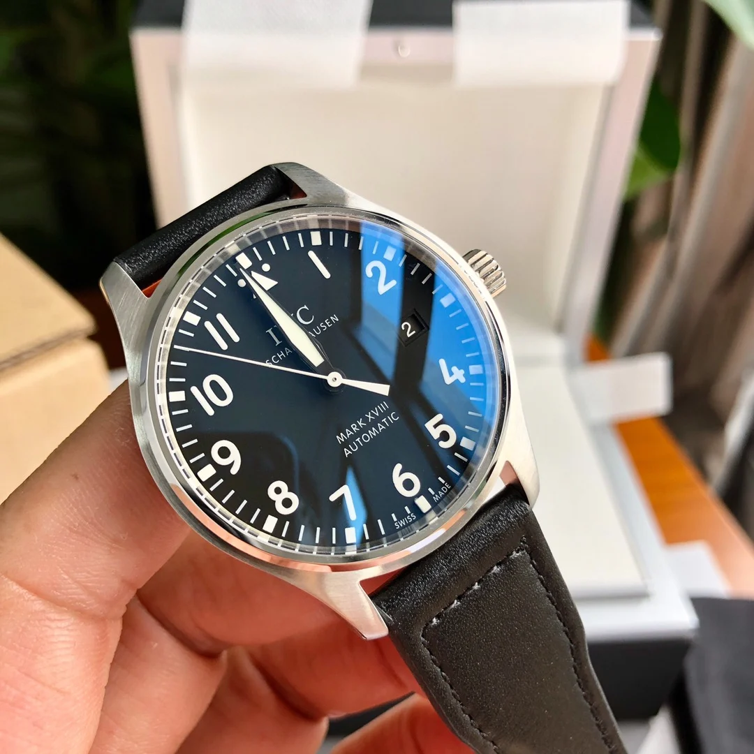 IWC Pilot IW327001 — photographed off the sweep